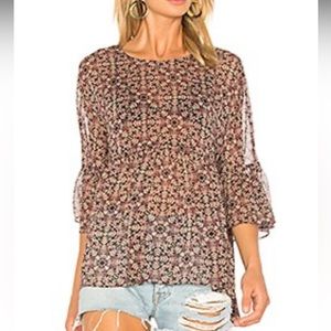 BCBGeneration Printed Ruffle Hem Top - Black/Olive